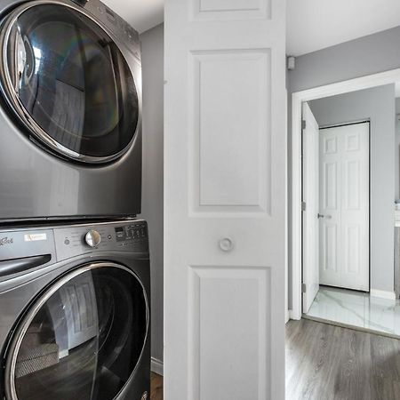 Stylish Dual Bedroom Suite In Van West Vancouver Esterno foto