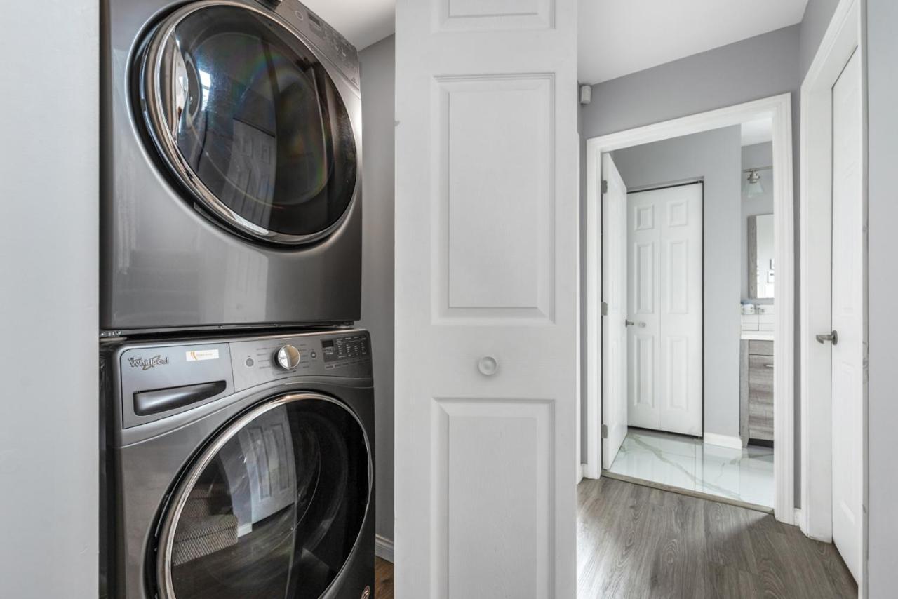 Stylish Dual Bedroom Suite In Van West Vancouver Esterno foto